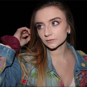 Meet your Posher, Cynara